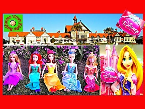Disney Princess Sparkling Princess Fountain Playtime Real Castle Tulip Garden Kids Balloons and Toys Video