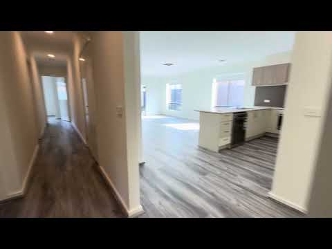 31 Wonnangatta Crescent, Weir Views, VIC 3338, 4房, 2浴, House