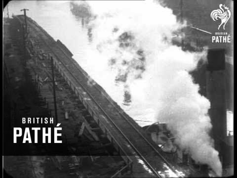 Liverpool's New Wonder Docks On Sleeve As Liverpools New Wonder & Cuts (1926)