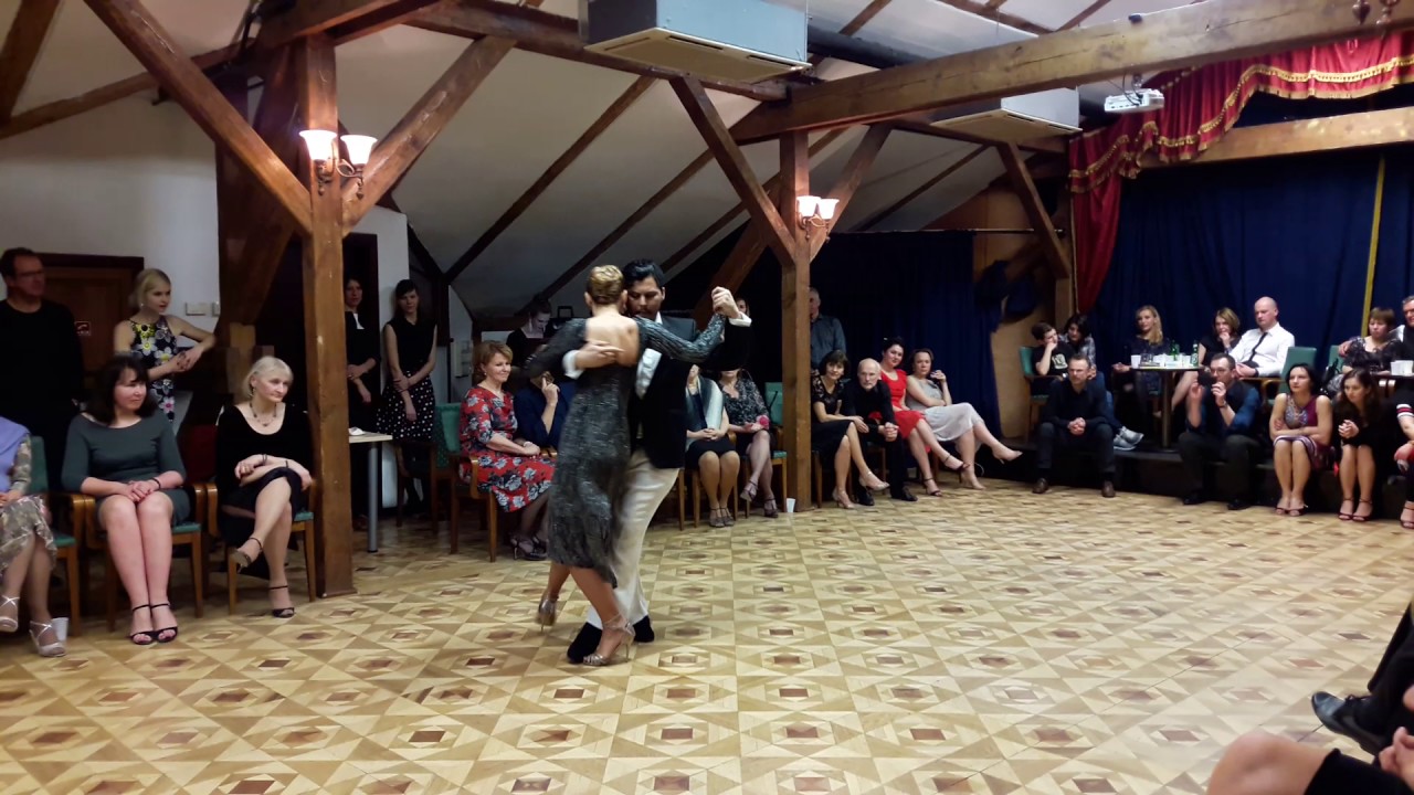 Pirmoji Milonga porteña Carlos ir Brigita Rodriguez