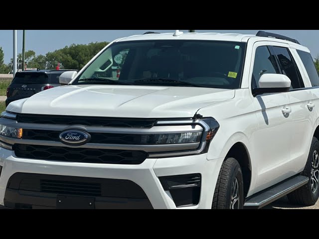 2022 Ford Expedition XLT in Cars & Trucks in Moose Jaw