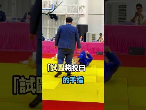 剛接好又脫臼，她咬牙再掰回來硬撐到完賽@pd4sick