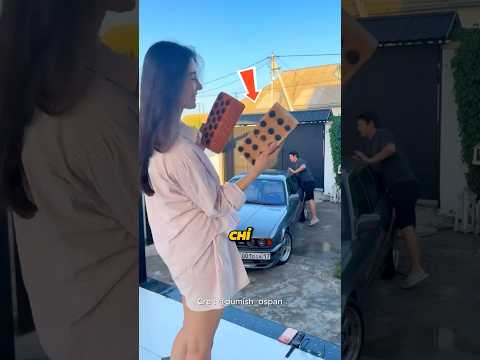 Anh Chàng Đứng Hình Khi Bạn Gái Ném Gạch Vào Xe 😱#shorts