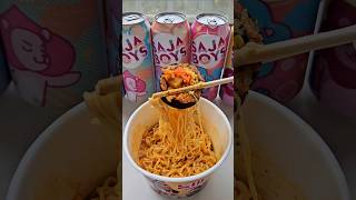 Download lagu K-pop Demon Hunters Mukbang,  Toowoomba Ramen, gimbab, cheese mp3