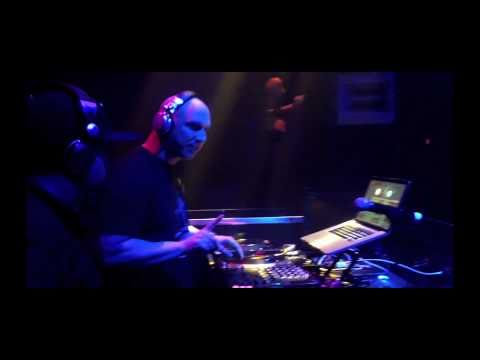 DJ RIZ / PAUL CASTRO Live @ MIXX BORGATA A.C.  1-2-2011