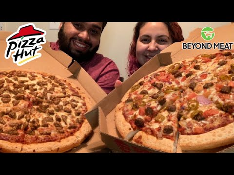 TRYING BEYOND MEAT PIZZA vs SAUSAGE PIZZA FROM PIZZA...