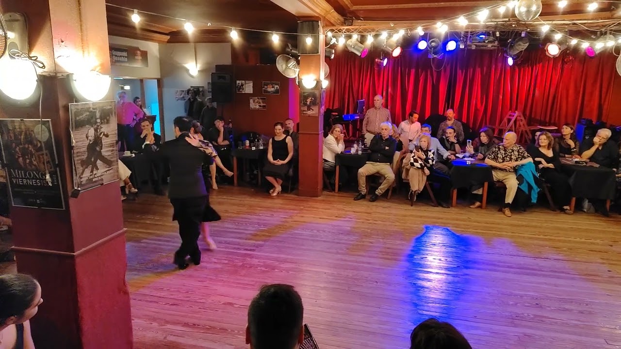 "Cuatro Palabras" - VALS - Analía Centurión y Pablo Giorgini