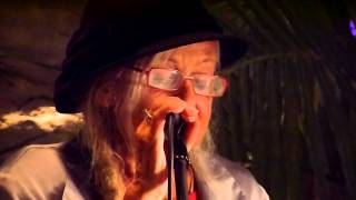 Gilli Smyth - I Am a Tree