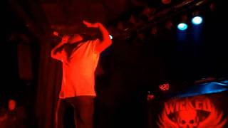 Saigon performing "I Wan't It All" from the album (The Great