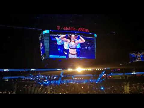 Luta UFC apresentação Poliana x Gonzalez