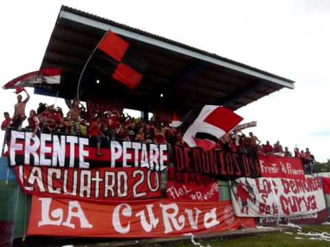 "Barra del Caracas FC en Amazonas" Barra: Los Demonios Rojos &bull; Club: Caracas