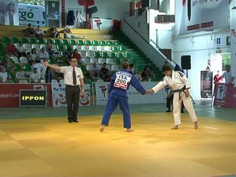 Tre Torri 2010: 3° posto -52 Kg. Martina Pierucci (ITA) - Amina Benacer (ALG)