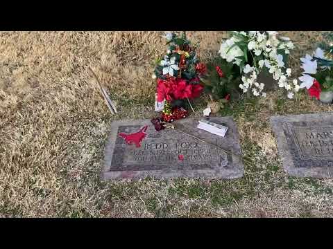 Visiting Redd Foxx’s Grave!