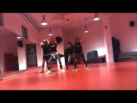 ZUMBA -Martin Silence feat Lunar - Shake that booty