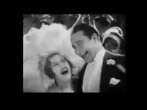 Simchas Toiro Freilach - La Banda Municipal de Makula Barún