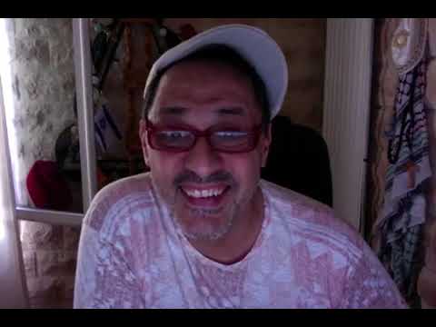 01 Ahmed Moualek enterre la hache de guerre avec Dieudonné le temps d'une vidéo