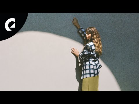 Kylie Dailey - The Middle