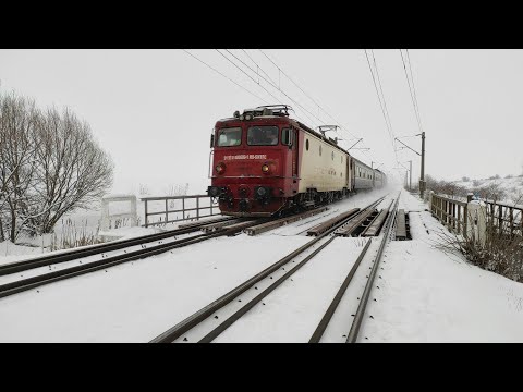 Tren R5503 Pascani - Suceava Nord trece pe la CET Suceava cu 40-0699-1 - 07.02.2021