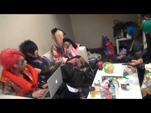 【生dwangya】 己龍(Kiryu) backstage video (2013.02.19)