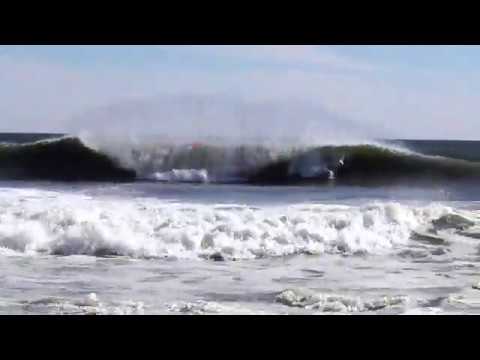Pompage des vagues à la plage du Lido