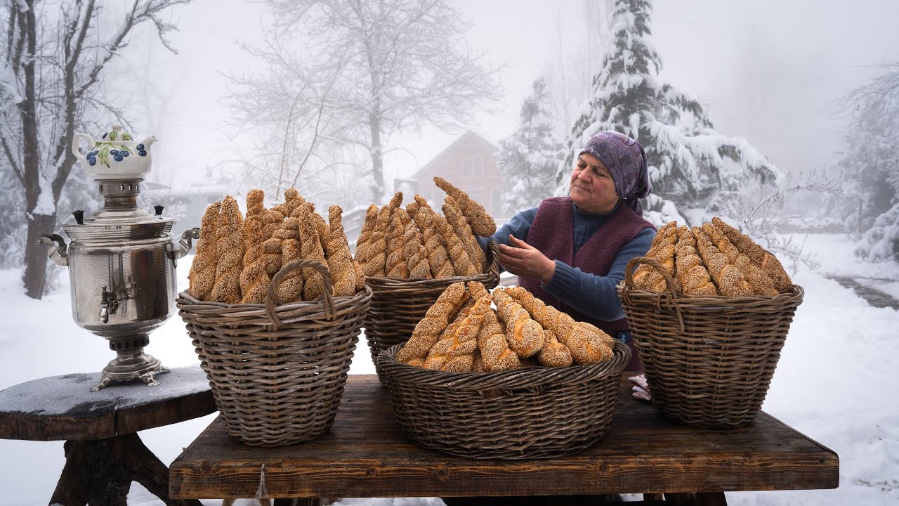 Cold Winter Day Baking Traditional Turkish Sesame Breads ... ❄️🔥🍞
