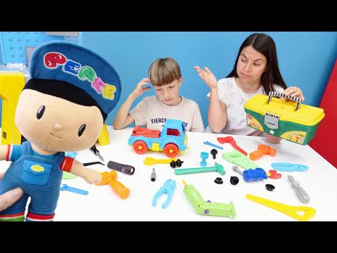 Çocuk videoları! Pepee'nin kamyonunu tamir edelim. Oyuncak arabalar