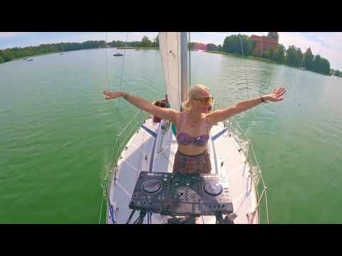 I love you always forever - Donna Lewis remixed by Nora en Pure (from live set by DJ Berry Gangsta