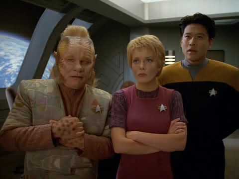 Star Trek Voyager: Neelix & Kes Watching Soap Operas