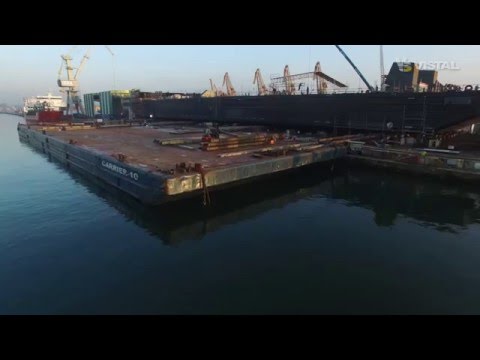 Wodowanie kadłuba specjalistycznej jednostki pływającej