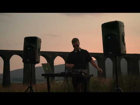 Setting presents: Kalmer @ Ribblehead viaduct (Clip 1)