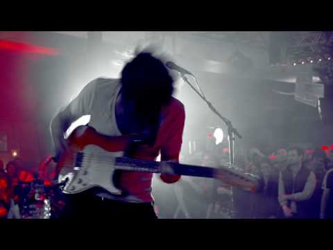 Biffy Clyro - Bubbles & There's No Such Thing As A Jaggy Snake (Ft Rolo Tomassi)