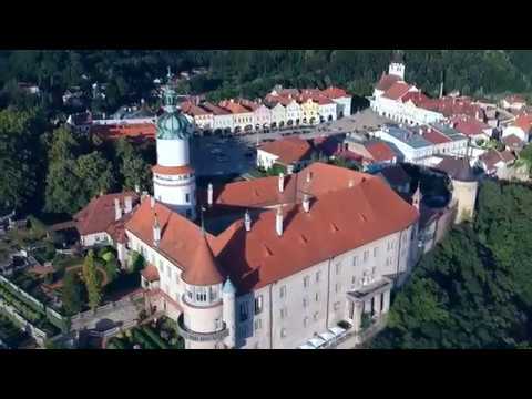 Husovo Náměstí, Nové Město nad Metují, léto 2018