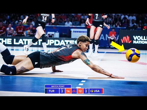 This is One of the Most Dramatic Sets in Women's Volleyball History !!!
