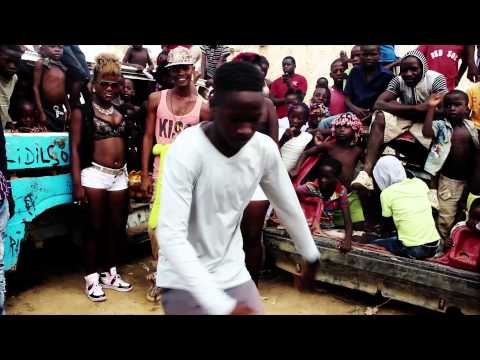 Pai Banana - Creketche (videoclipe oficial)