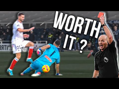 BREAKDOWN OF TOP SAVES AND HORRENDOUS MISTAKES - A PRO GOALKEEPER'S ANALYSIS