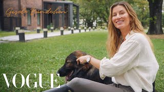Download lagu Inside Gisele Bündchen’s Miami Ranch Filled With Wonderful Objects | Vogue mp3