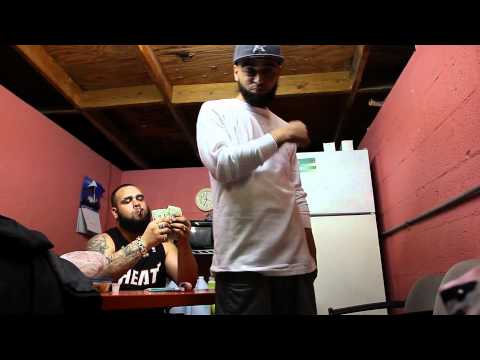 KUSH DOLLAZ "BUSS IT DOWN" (OFFICIAL MUSIC VIDEO)