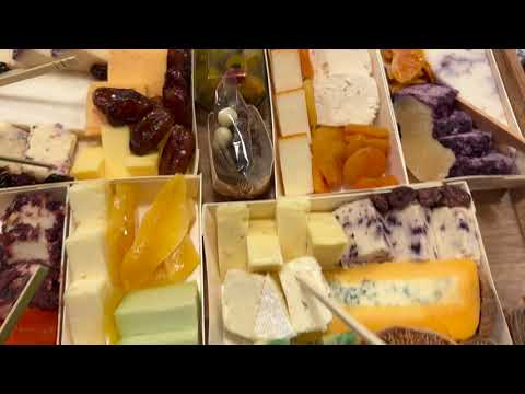 我們先是學會了說 "Charcuterie"，現在又開始品嚐 "Boarderie"！ (First We Learned to Say Charcuterie… Now We’re Tasting Boarderie!)