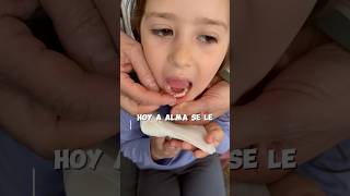 ¡El primer 🦷 de Alma! 🙀 #albagg07 #shorts #short #vlog #primeravez