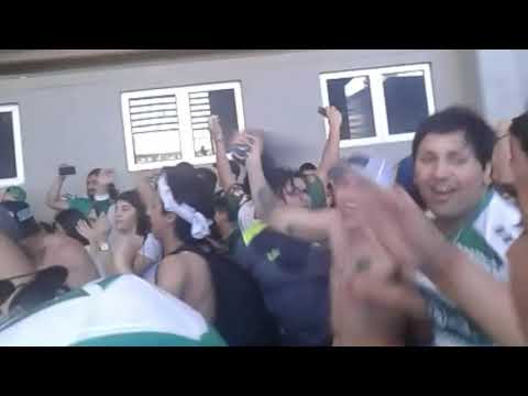"Los Devotos - Previa/Salida/Awante durante el partido - Temuko v/s U.Catolica" Barra: Los Devotos &bull; Club: Deportes Temuco