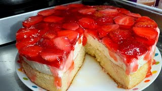 עוגת תותים ג'לי קצפת מהירה משגעת  Amazing strawberry jelly whipped cream cake בקלי קלות- עותק (ליהי קרויץ - מטבח בקלי קלות) - התמונה מוצגת ישירות מתוך אתר האינטרנט יוטיוב. זכויות היוצרים בתמונה שייכות ליוצרה. קישור קרדיט למקור התוכן נמצא בתוך דף הסרטון