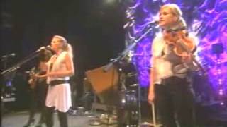 &quot;Top of the World&quot; by the Dixie Chicks in Shepherds Bush