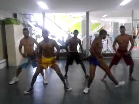 leite condensado-parangolé e rodriguinho(cia leva nóizZ)