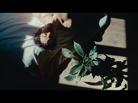 Xavibo - Necesito silencio (Videoclip Oficial)