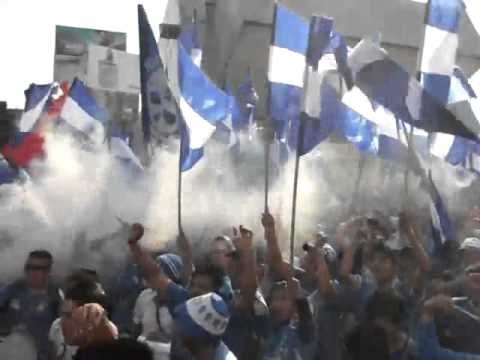 "Azules rumbo al estadio AZUL!!!!" Barra: La Sangre Azul &bull; Club: Cruz Azul