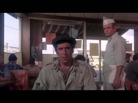 The Devil and Max Devlin - Трейлер