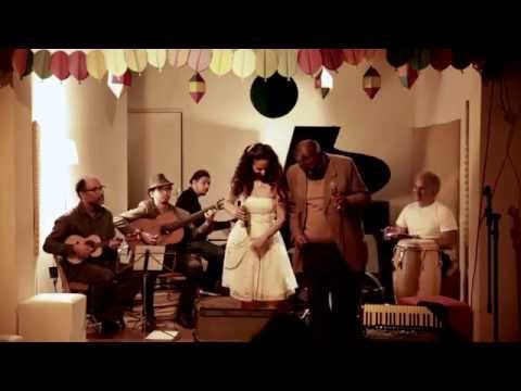 A chuva cai - Noa Peled & João Borba - גשם (Argemiro Patrocinio / Casquinha)