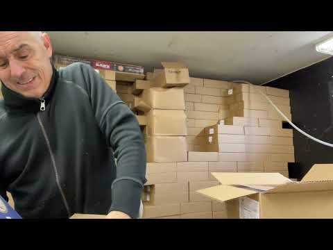 En ny leverans av MYNTÅRSBOKEN 2022 och jag berättar lite om mina böcker en film av Roberto Delzanno