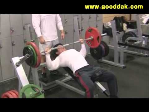 Bodybuilder Kang Kyung Won - Chest Workout (2009)