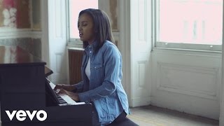 Ruth B. - Superficial Love (Mahogany Session)